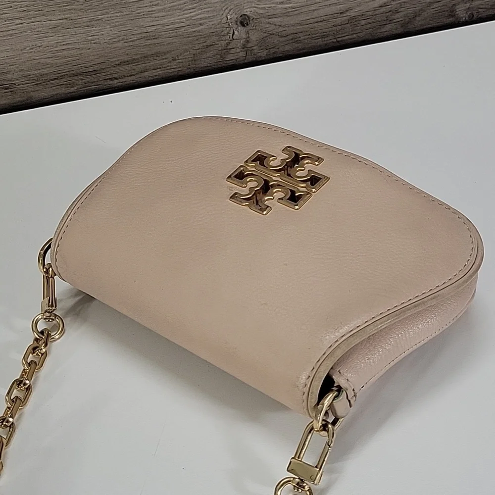 Tory Burch Pale Pink Small Leather Crossbody Shoulder Bag with Gold Hardware - Picture 7 of 12